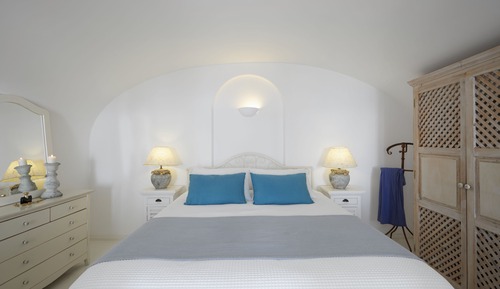 Elegant Suite with Sea View