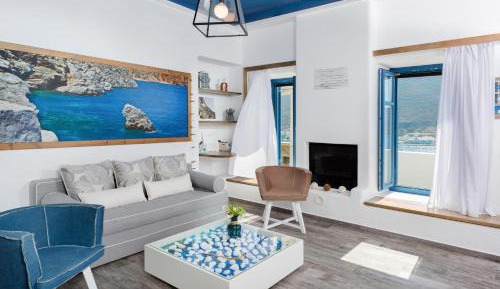 One-Bedroom Apartment with Sea View