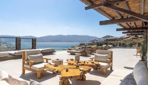 7 Bedroom Villa with private pool and sea view 