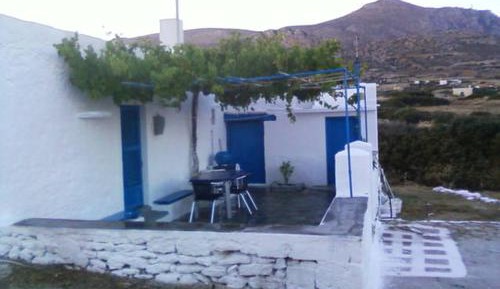 One-Bedroom House with Sea View
