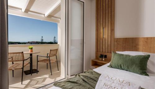 Deluxe Double Room with Island and Sea View, Upper floor