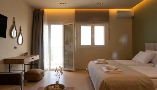 Deluxe Double or Twin Room with Sea View