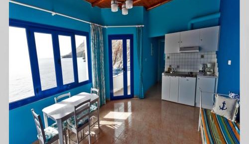 One-Bedroom Apartment with Sea View