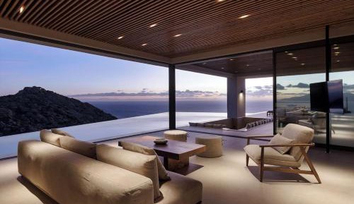 Villa with Sea View