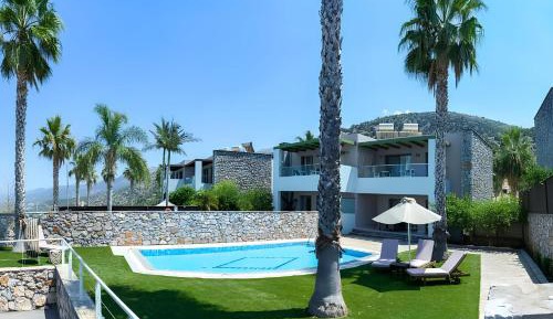 Two Bedroom Villa With Private Pool and Sea View