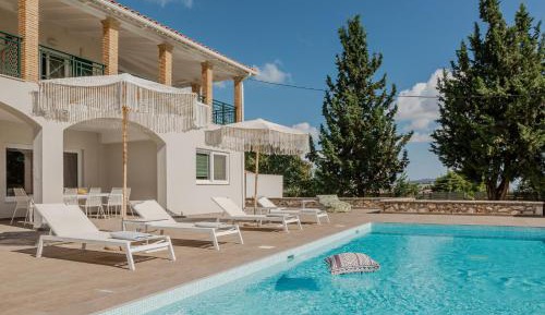 Deluxe Villa