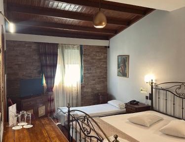 Deluxe Triple Room