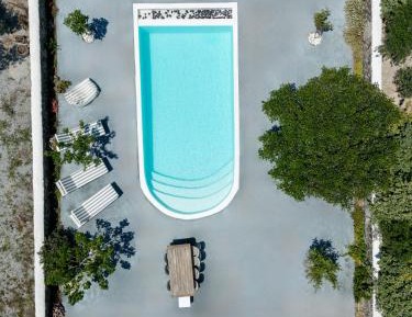 Two Bedroom Apartment with Private Pool