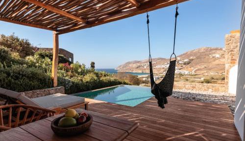 Premium Corner Suite with Private Pool & Sea View