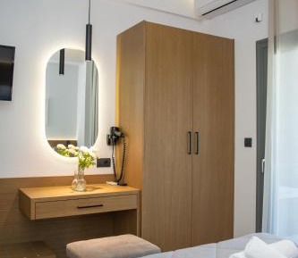 Standard Triple Room with Sea View