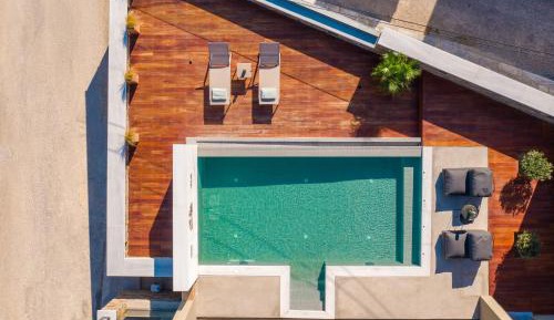 Villa with Private Pool and Sea View