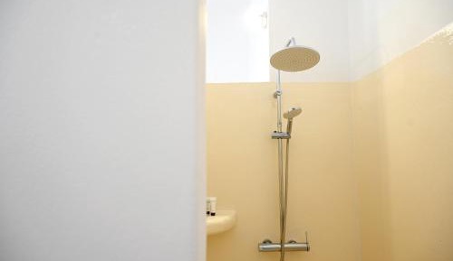Budget Triple Room with Side Sea View 