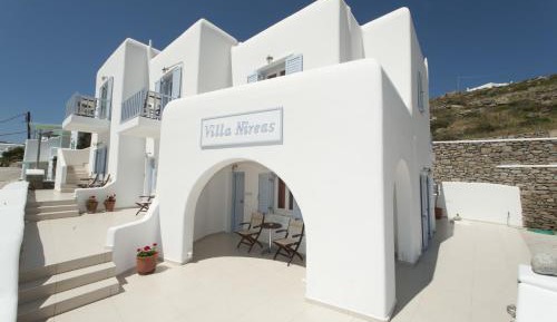 Two-Bedroom Apartment with Sea View - Split Level