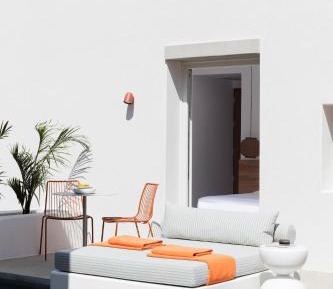 Junior Suite with Shared Pool