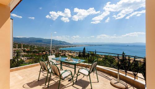 Villa with Garden View