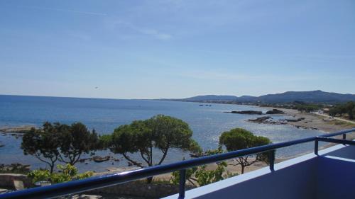 Studio Apartment with Sea View