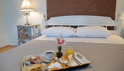 Suite with Garden View