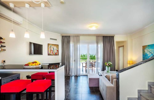 Pallini Villa | Sunny Villa Grande in Kassandra