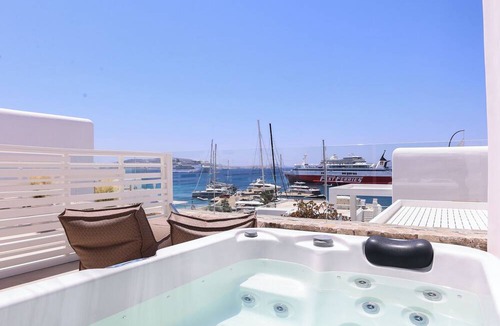Tourlos House | LIFE SUITES