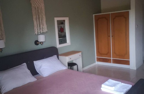 Paralia Skotinis House | Achillion b&b