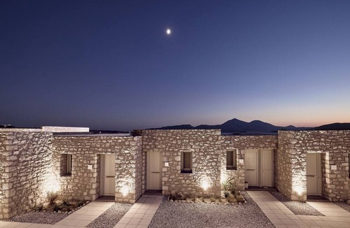 Adamas Hotel | Civitas Milos
