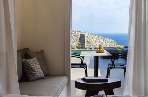 Platis Gialos Hotel | Ezio Bo Luxury Living