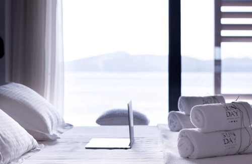 Nea Styra Hotel | Sunday Boutique Hotel
