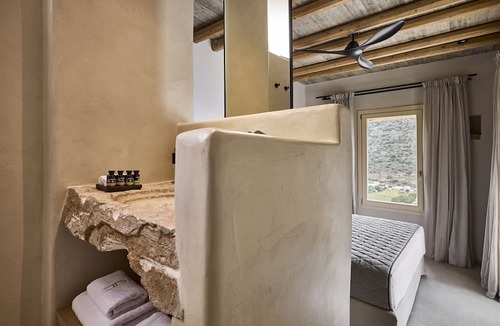 Kamares House | Apsila Pool Suites
