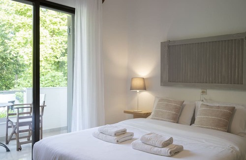 Paralia Skotinis House | Gkaras Camp & Apartments