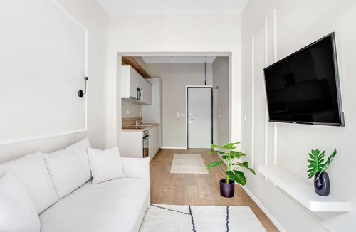 Neapoli-Sykies Apartment | Sanders New Town - Gorgeous 1-bdr Apt w Balcony