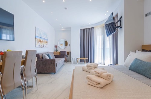 Pefkochori House | Kima Premium Apartments