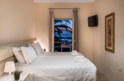 Tourlos Hotel | Olia Hotel