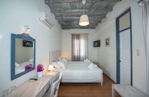Tourlos Hotel | Olia Hotel