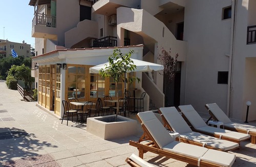 Koutouloufari Hotel | Sirocco Apartments
