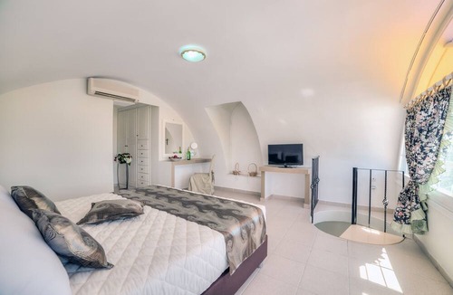 Perivolos Hotel | Pantheon Hotel