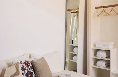 Imerovigli Hotel | Iconic Santorini by Sandglass