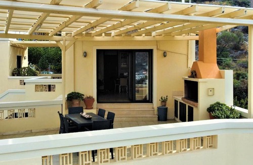 Stalida Apartment | Apartment "Mirela's Suite" with view of the water