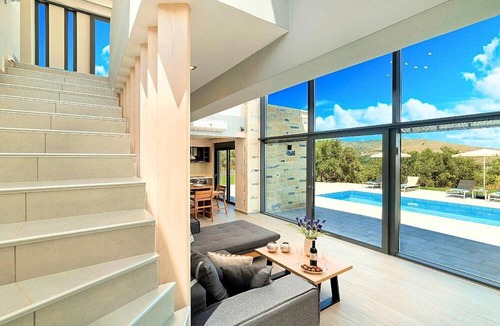 Mathes House | Moonlight Grand Villa Heated Pool