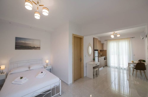Nidri House | Bounatsa Studios & Apartments