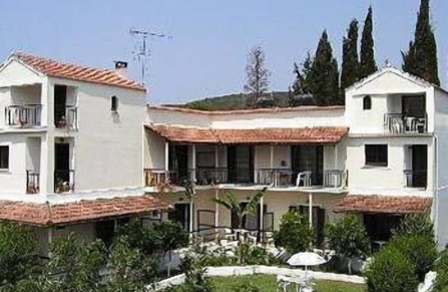 Messonghi Apartment | Georgina Apartments