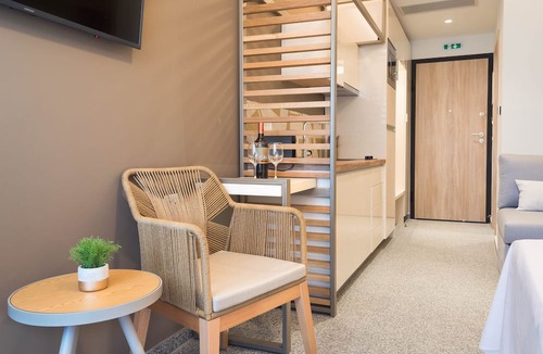 Toroni House | Eco Green Residences & Suites