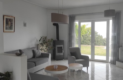 Xiro Chorio House | Sea Breeze Villa, stunning garden sea view