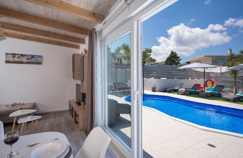 Sirili House | B&M Villa Sirili