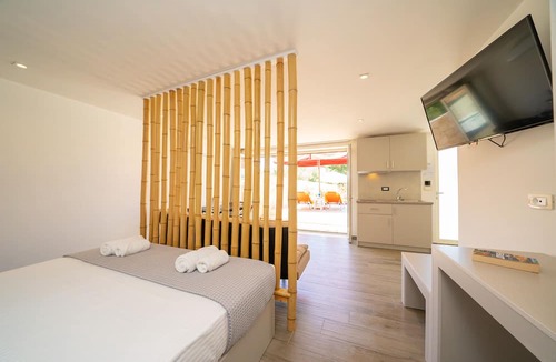 Lassi Apartment | Makris Yialos Apartments