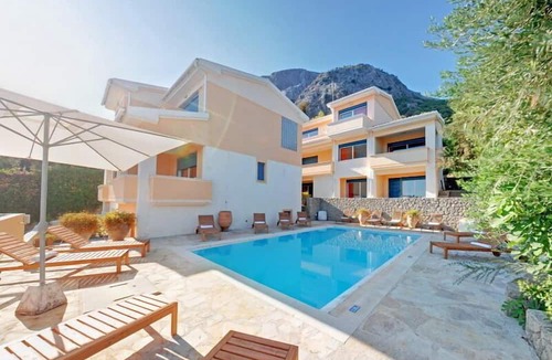 Barbati House | Glyfa Apartments
