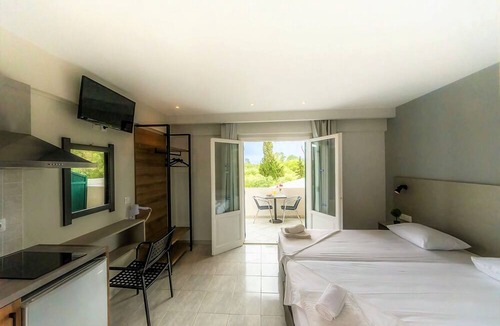 Melikia Hotel | Nikos Villas