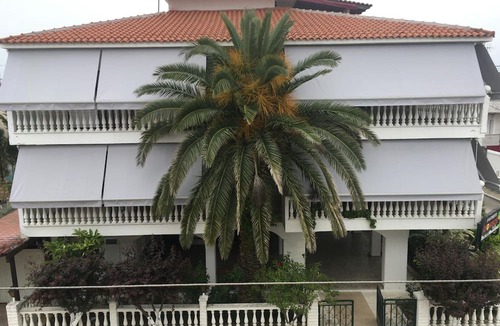 Paralia Dionysiou House | Dionisos Palms
