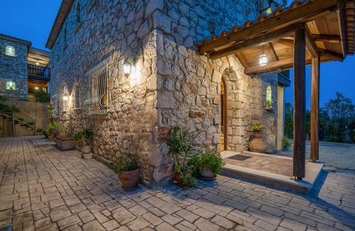 Vasilikos House | Myrties stone houses