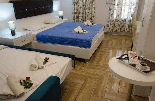 Skiathos Town House | Polykratis Rooms