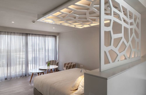 Skiathos Town Hotel | KB Ammos